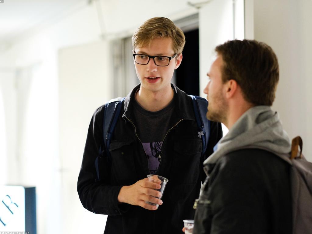 ផលប៉ះពាល់នៃសម័យឌីជីថលចំពោះព័ត៌មានបាការ៉ាត់